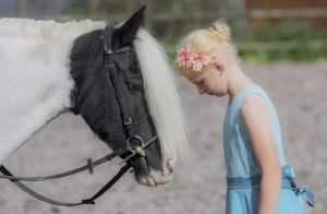Belle-cob-child-horse-photographer - Emma Lowe Photography in Derbyshire