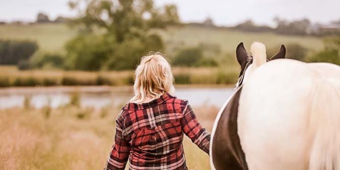 Nicola and Violet Horse Photographer – Emma Lowe Photography in Rugby Nicola and Violet Horse Photographer - Emma Lowe Photography in Rugby
