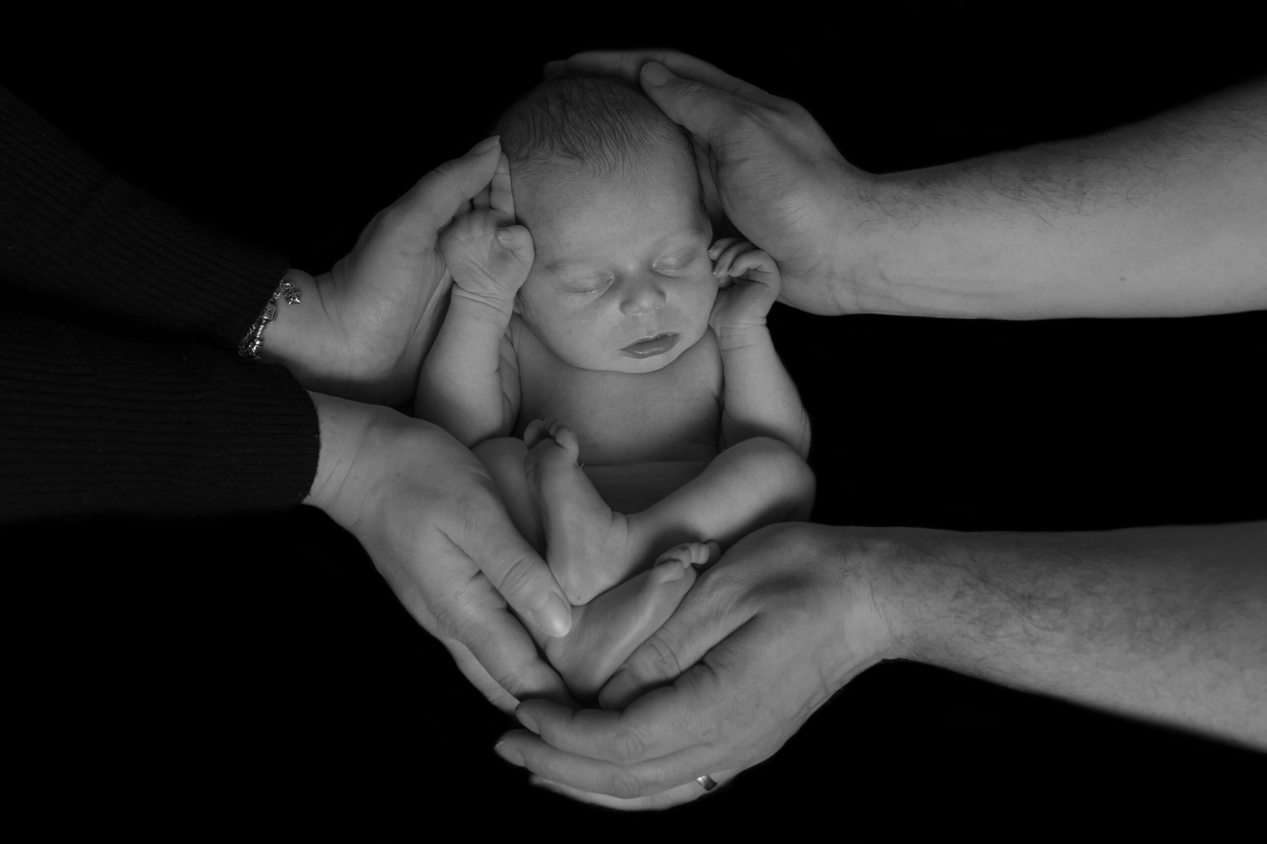 Black & White Newborn Photography - by Emma Lowe Photography