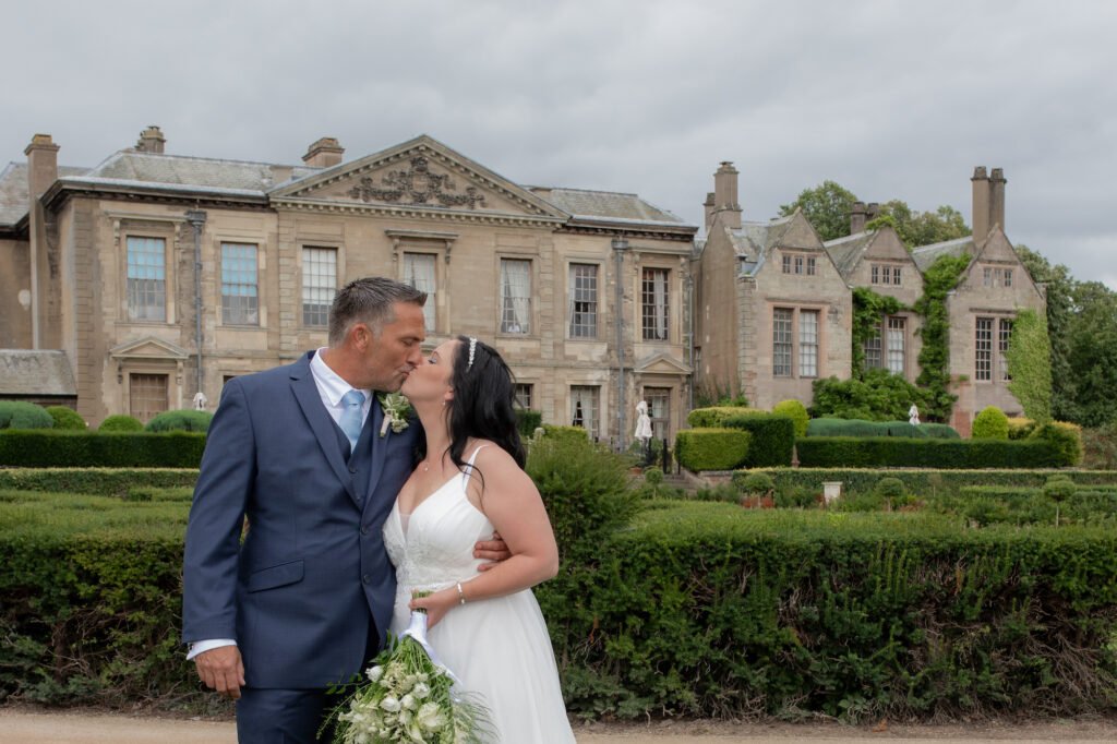 Coombe Abbey Wedding Venue photographer by Emma Lowe Photography