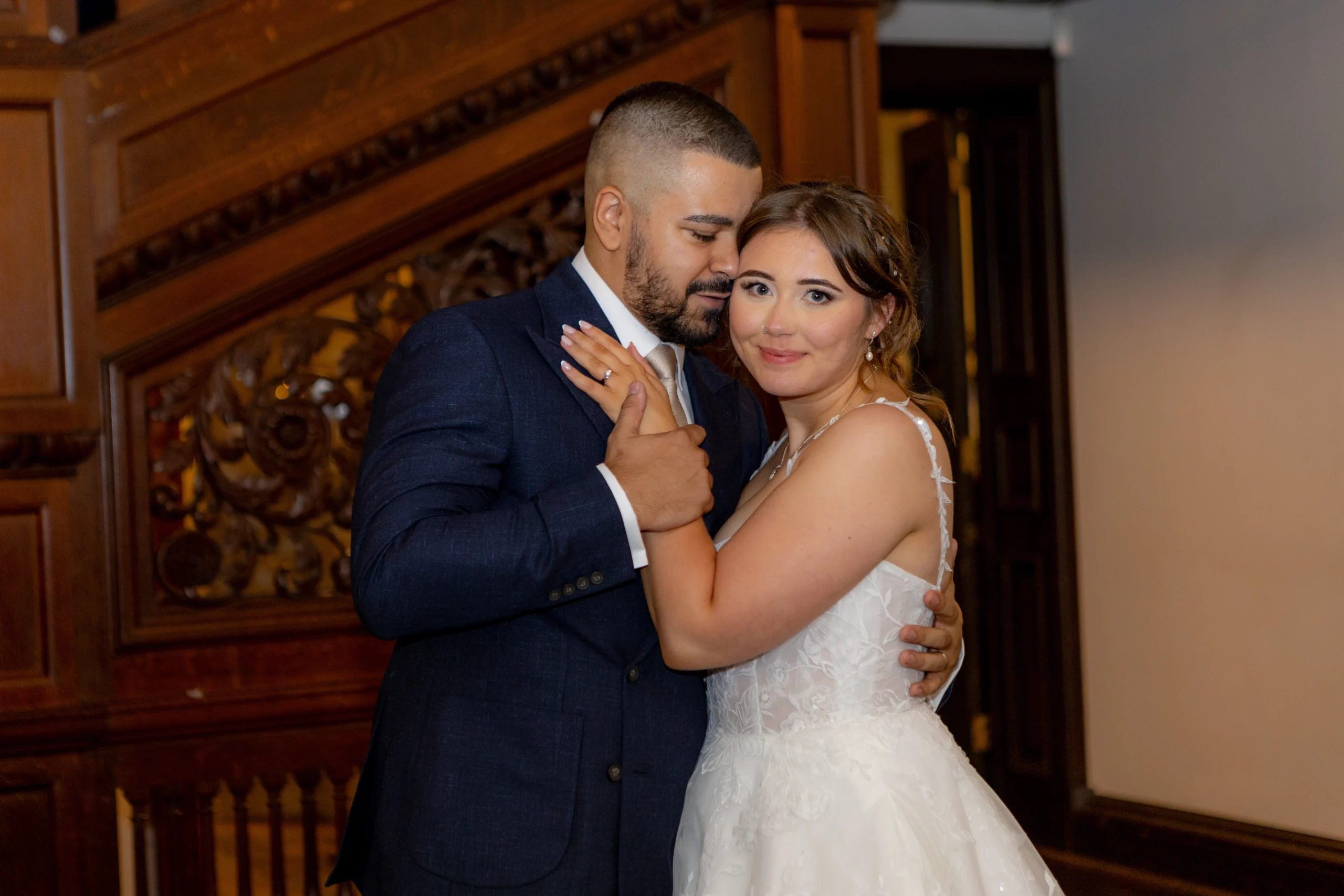 A&L-6404 Emma Lowe Photography at Bourton Hall Couples first dance