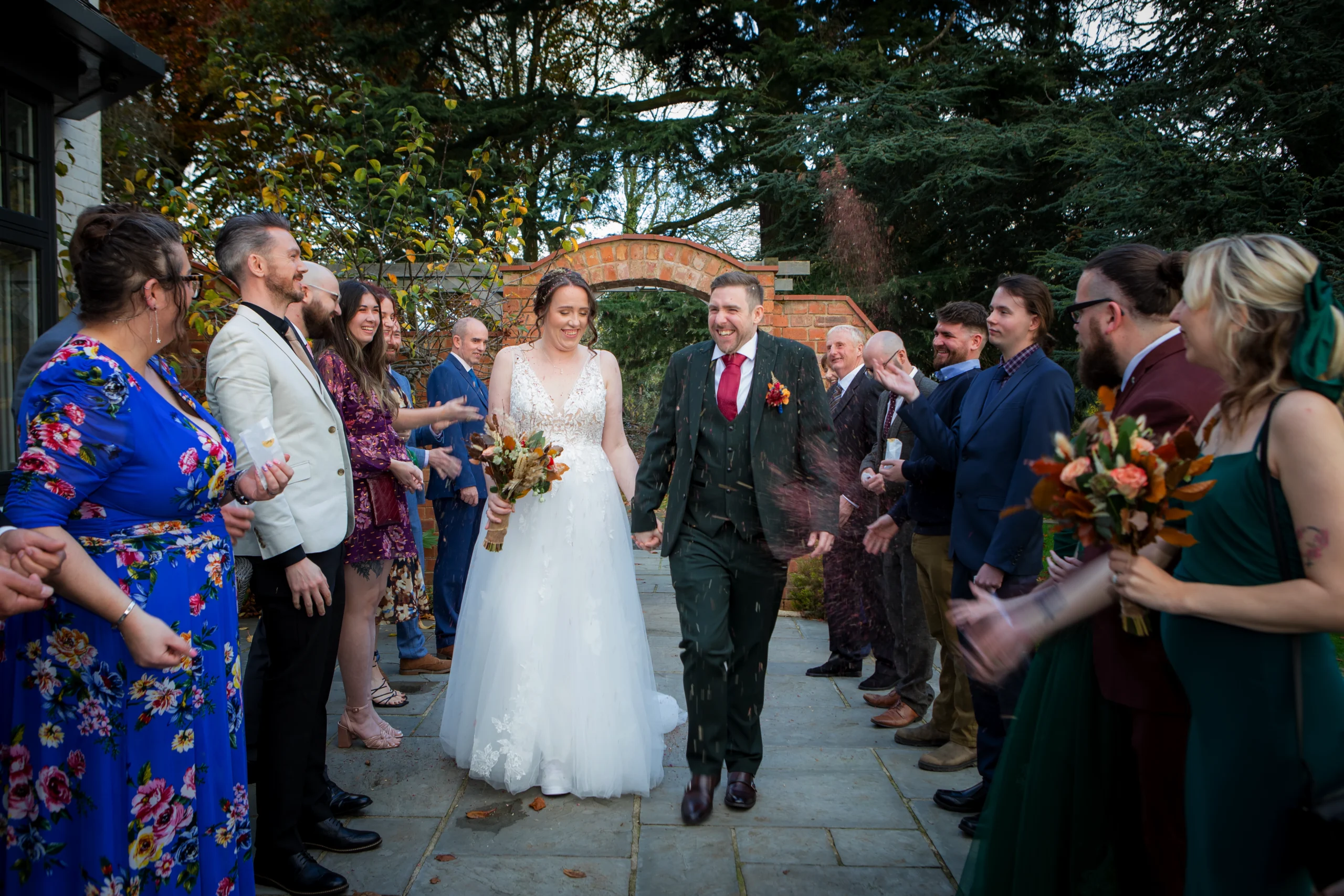 M&A-1019 Ashton Lodge Confetti Photography
