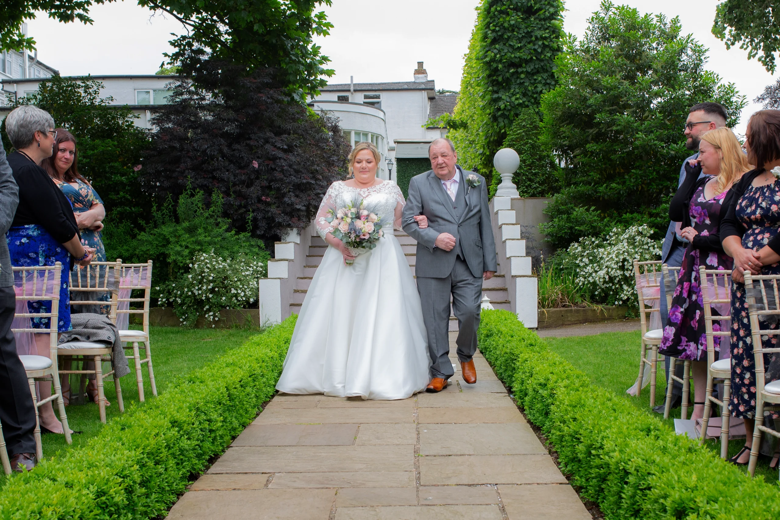 NC-1055-2 Confetti at Warwick house Emma Lowe Photography