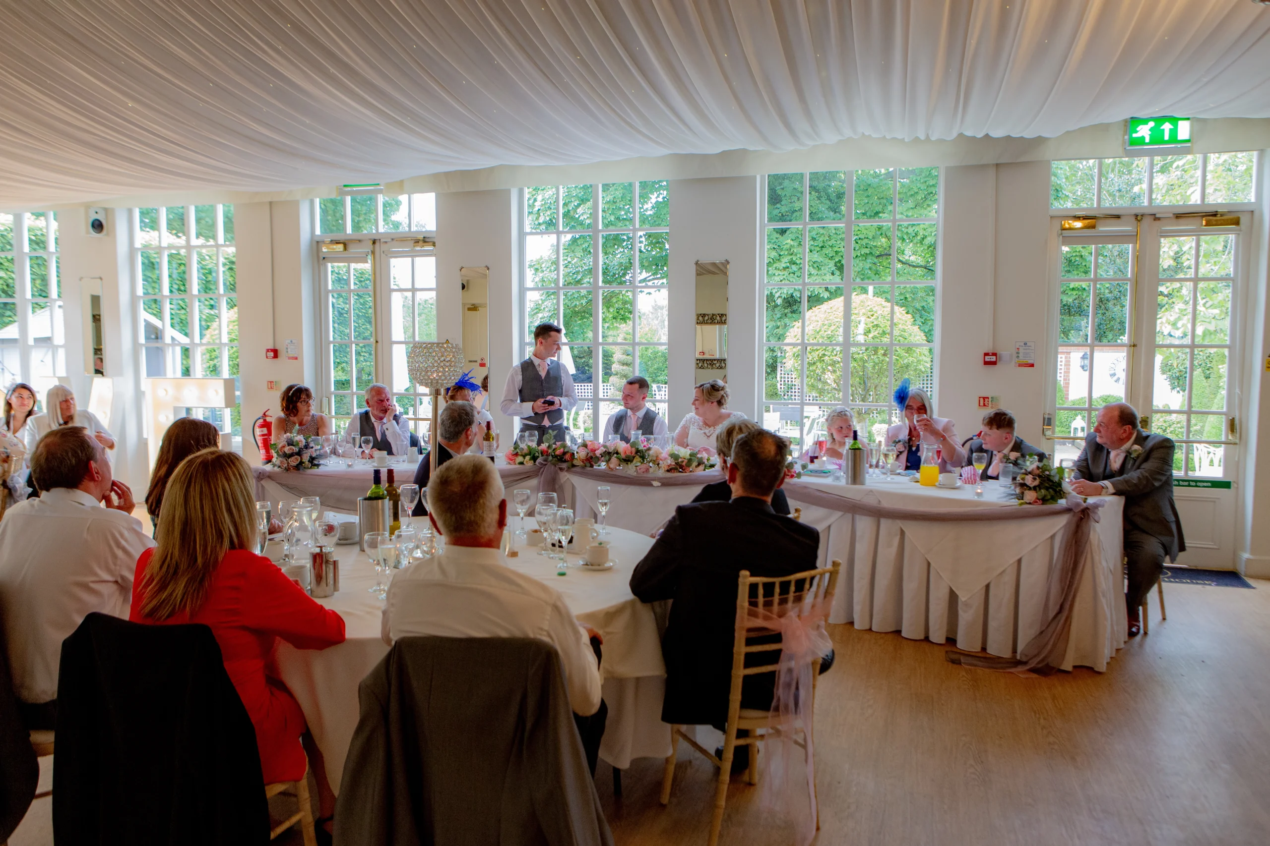 NC-1270 Confetti at Warwick house Emma Lowe Photography speeches