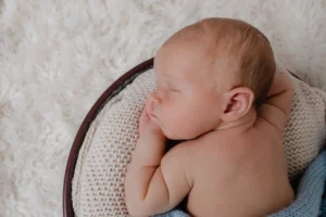 Newborn Photographer Emma Lowe in Rugby Warwickshire 08