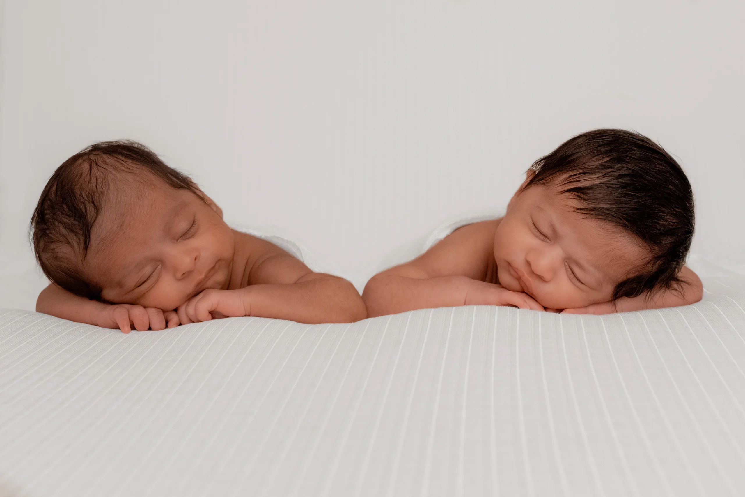 Newborn Photographer Emma Lowe in Rugby Warwickshire 11