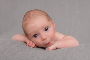 Newborn Photographer Emma Lowe in Rugby Warwickshire 14