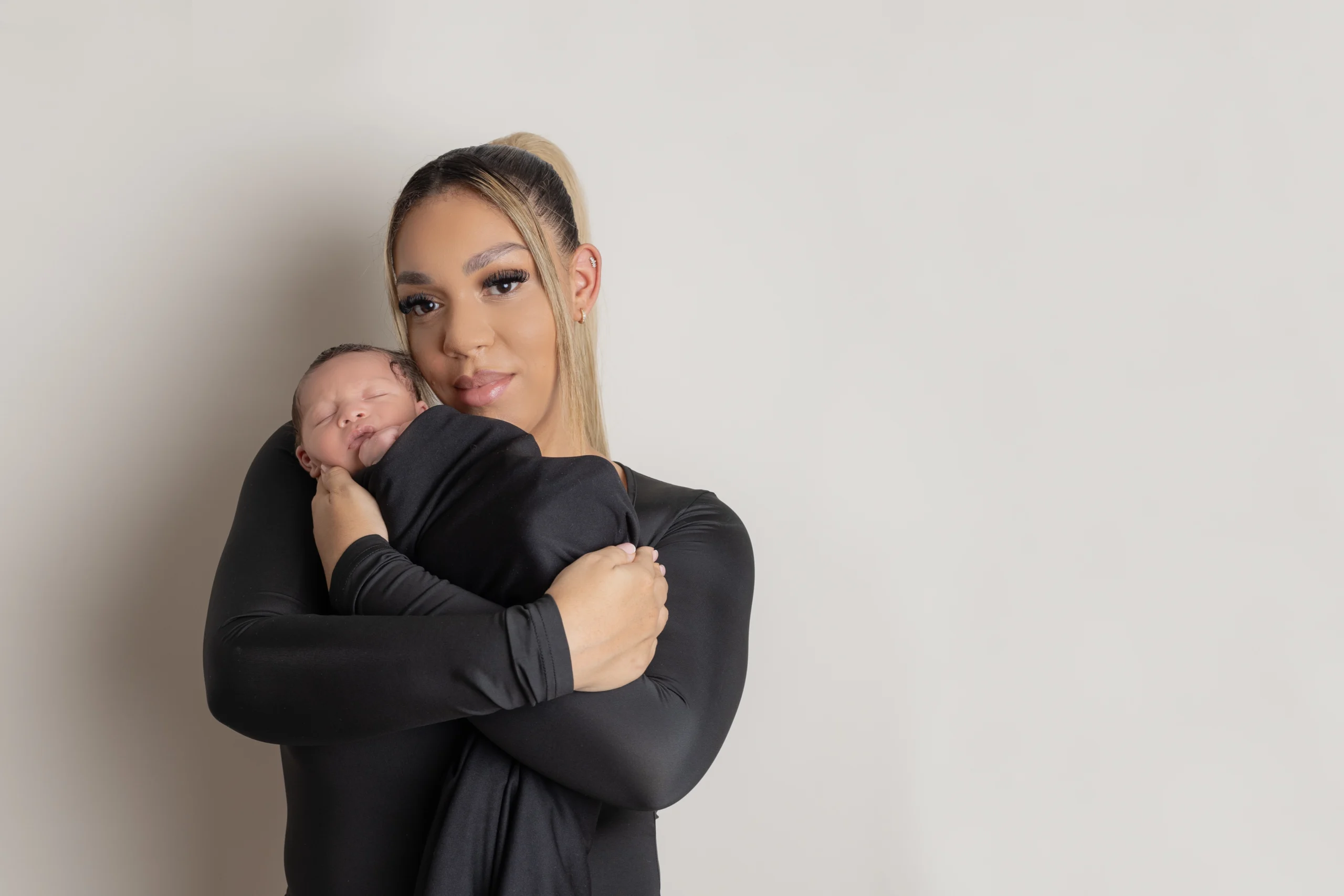 Newborn Photographer Emma Lowe in Rugby Warwickshire 16