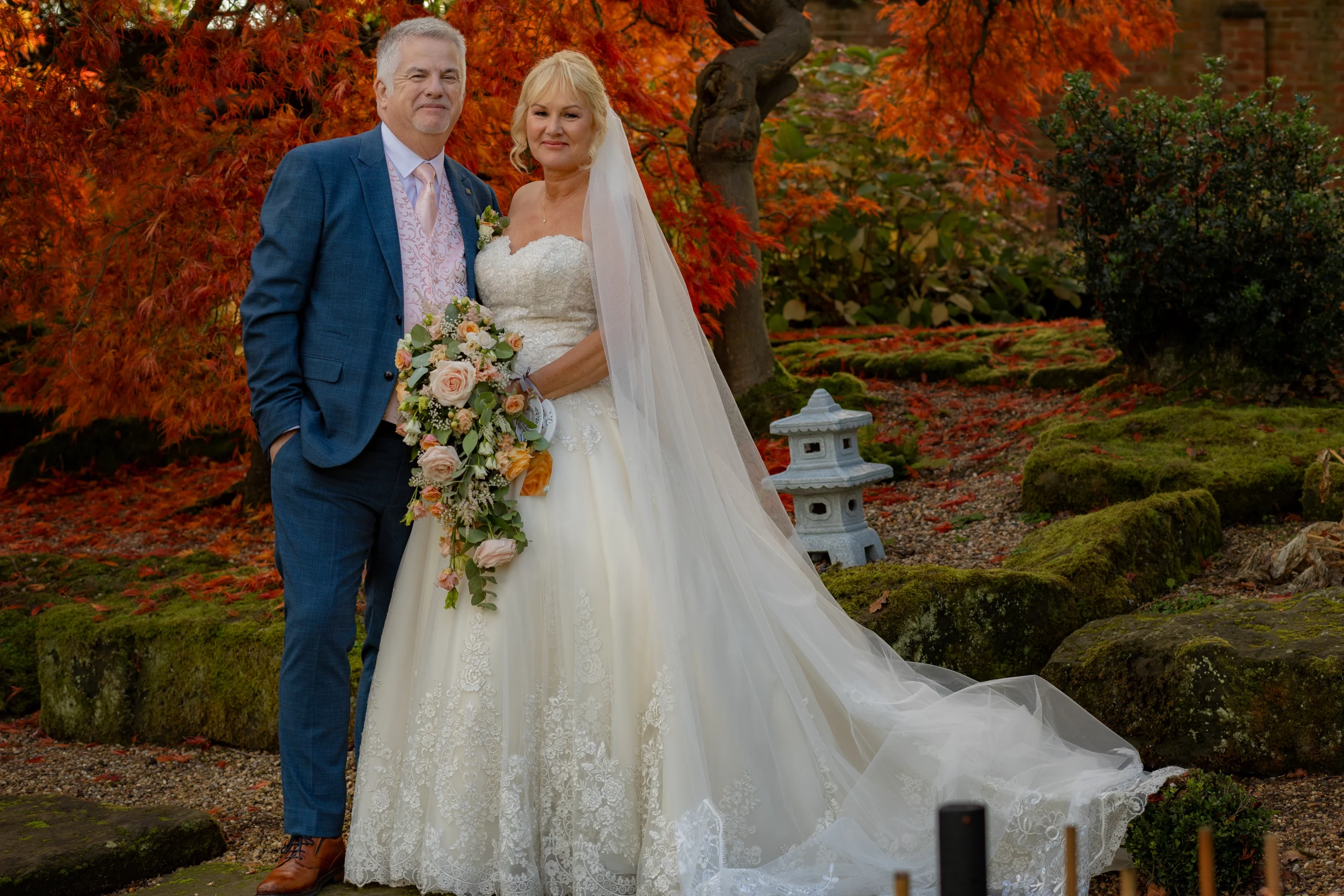 Tim&Elaine-2635 Emma Lowe Photography at Bourton Hall garden