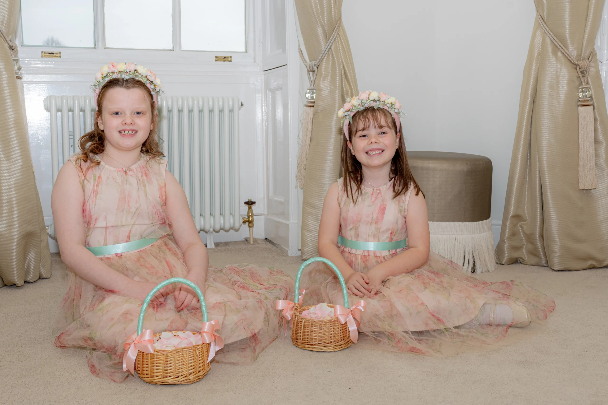 Tim&Elaine-3887 Emma Lowe Photography at Bourton Hall Flower Girls